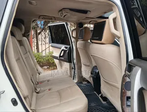 Toyota Land Cruiser Prado 2011 White