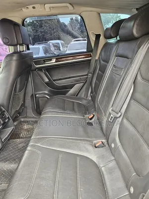 Volkswagen Touareg 2012 White
