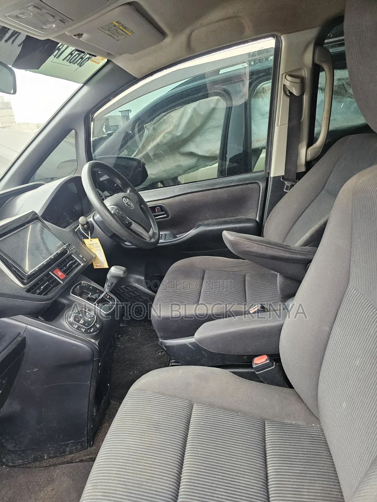 Toyota Voxy 2017 Black