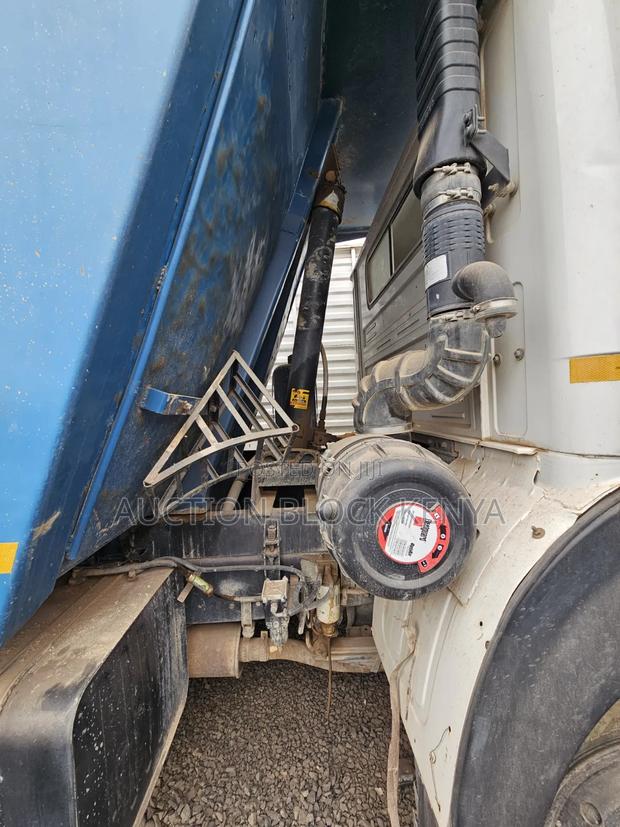 Tata 2518 Tipper - thumbnail 4
