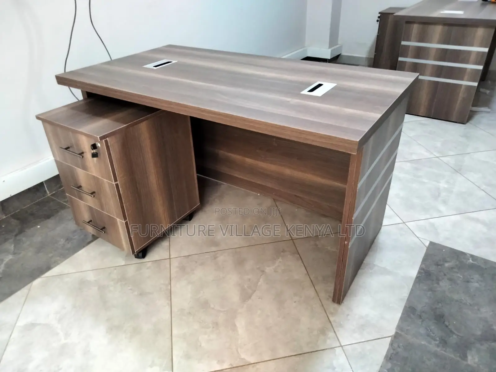 Office Desk; 1.6 M Executive Desk a Pedestal Cabinet-Storage