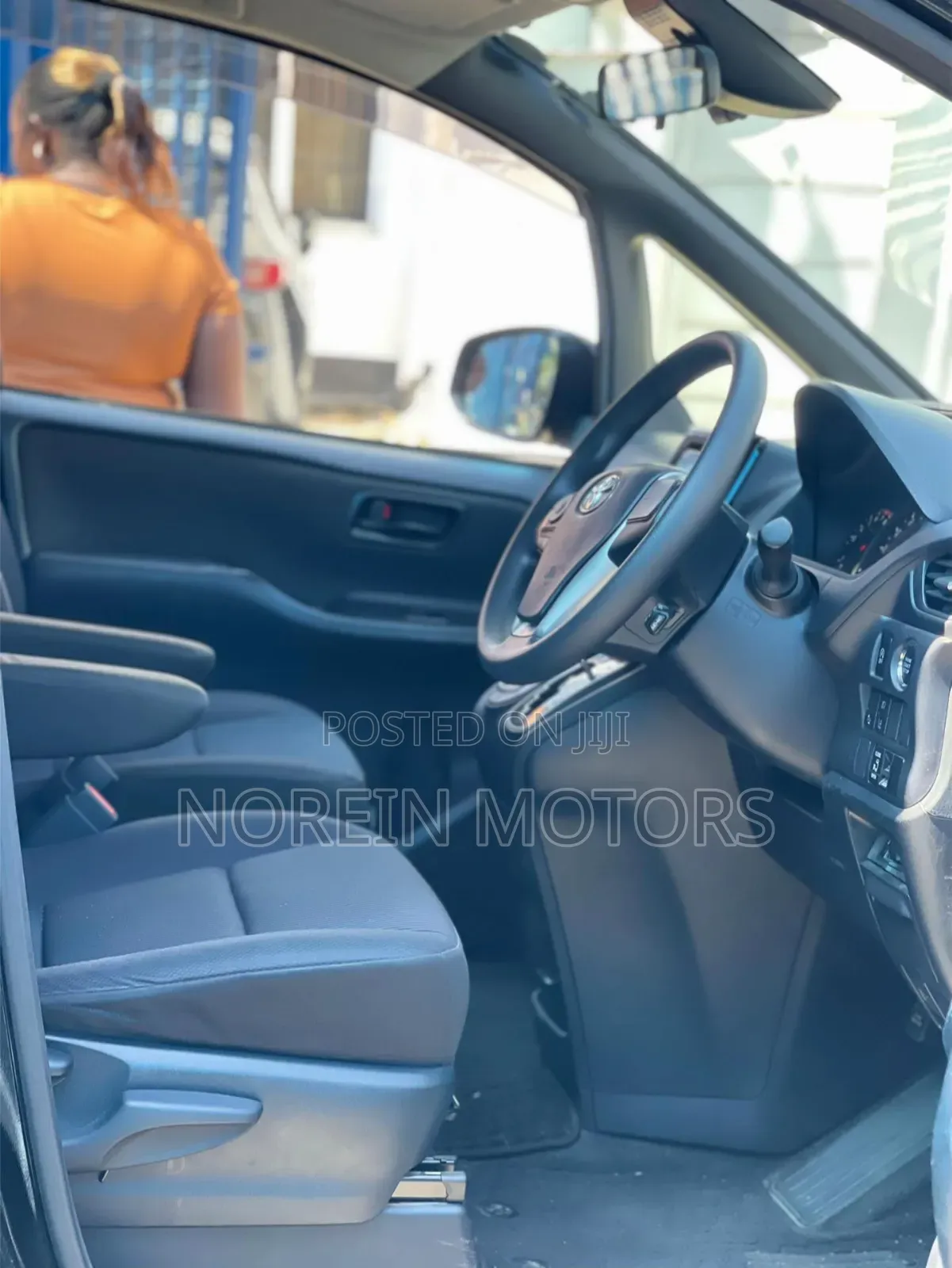 Toyota Noah 2020 Matt Black