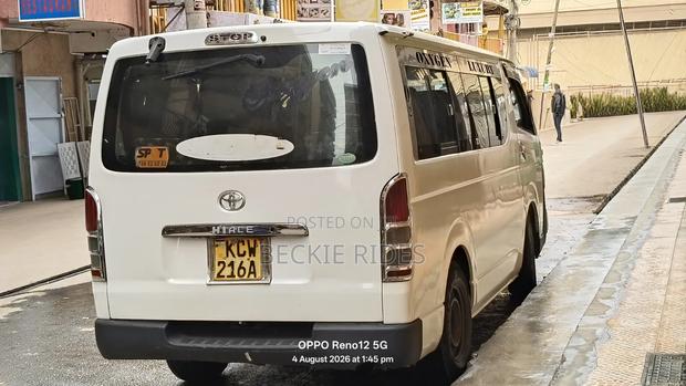 Toyota HiAce 2012 White - thumbnail 4