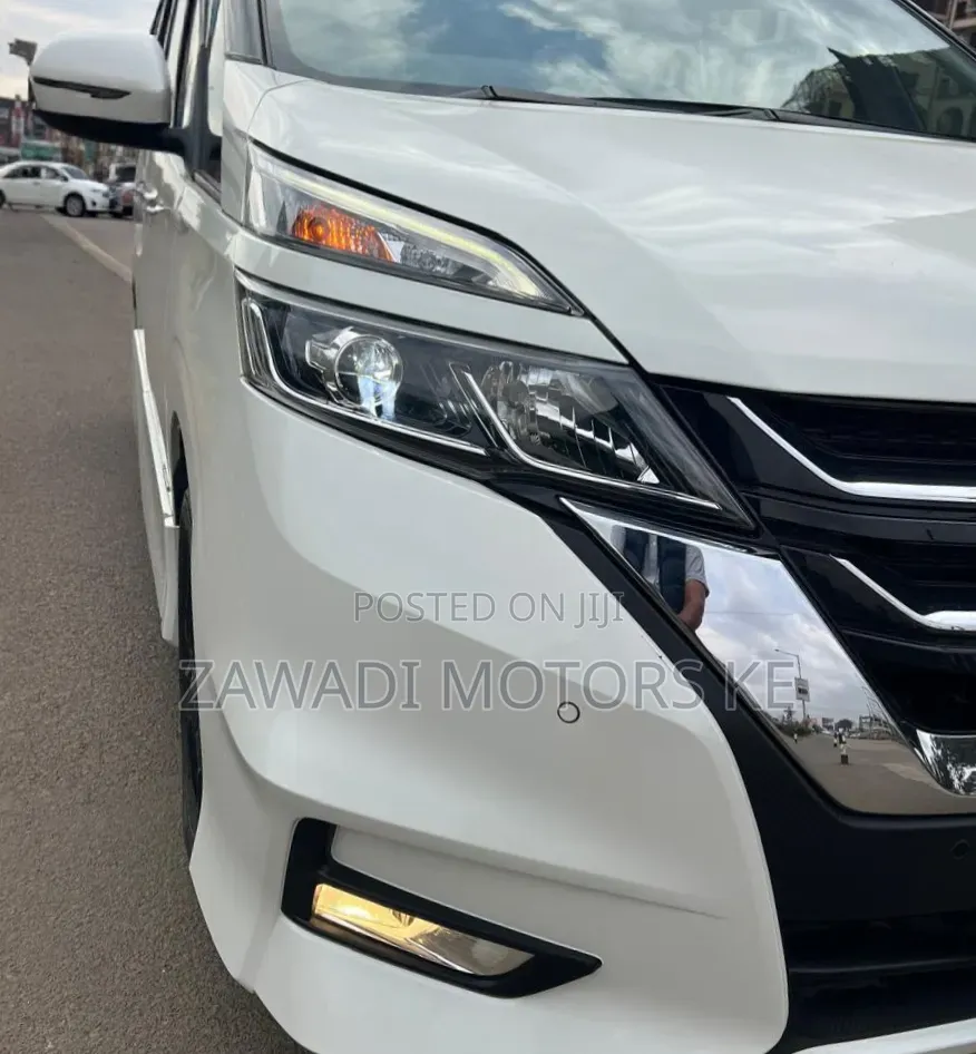 Nissan Serena 2019 White