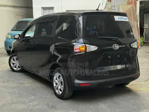 Toyota Sienta 2019 Black
