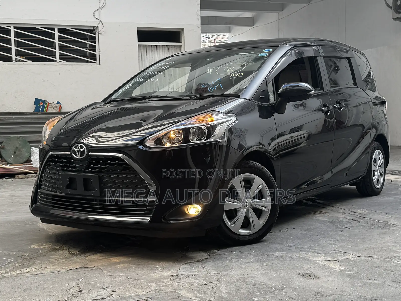 Toyota Sienta 2019 Black