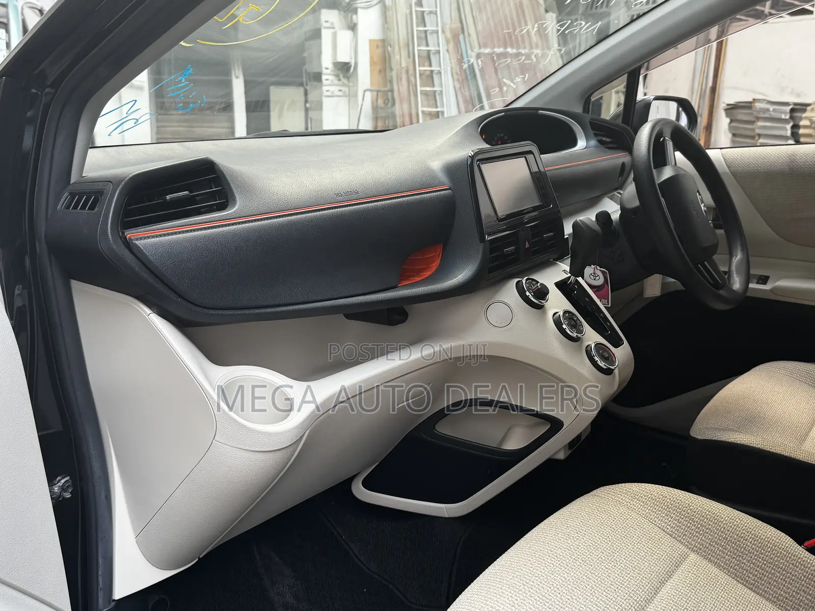 Toyota Sienta 2019 Black