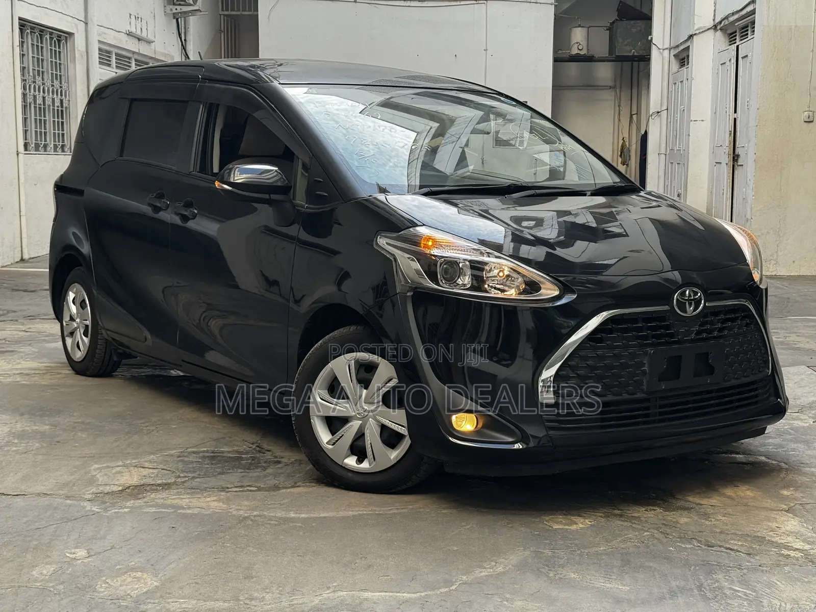 Toyota Sienta 2019 Black