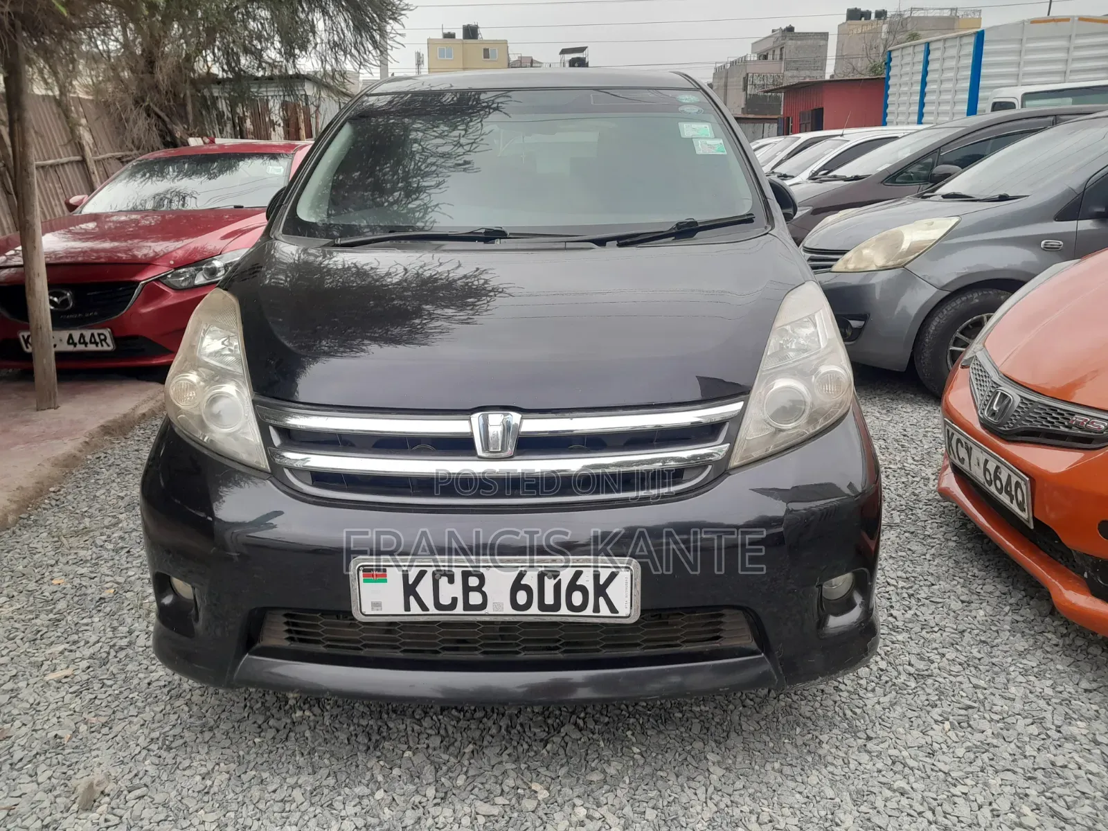 Toyota ISIS 2007 Black