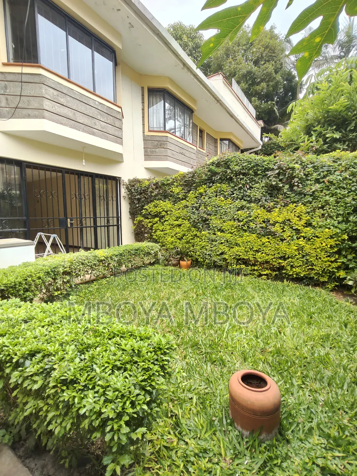4bdrm Townhouse / Terrace in Spring Valley for rent
