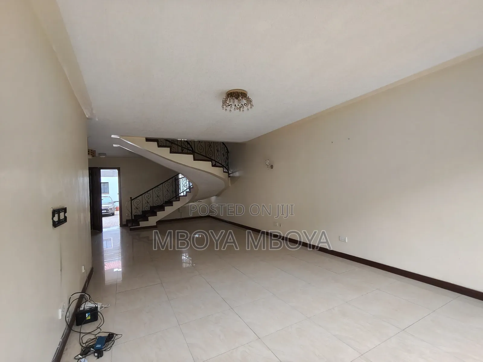 4bdrm Townhouse / Terrace in Spring Valley for rent