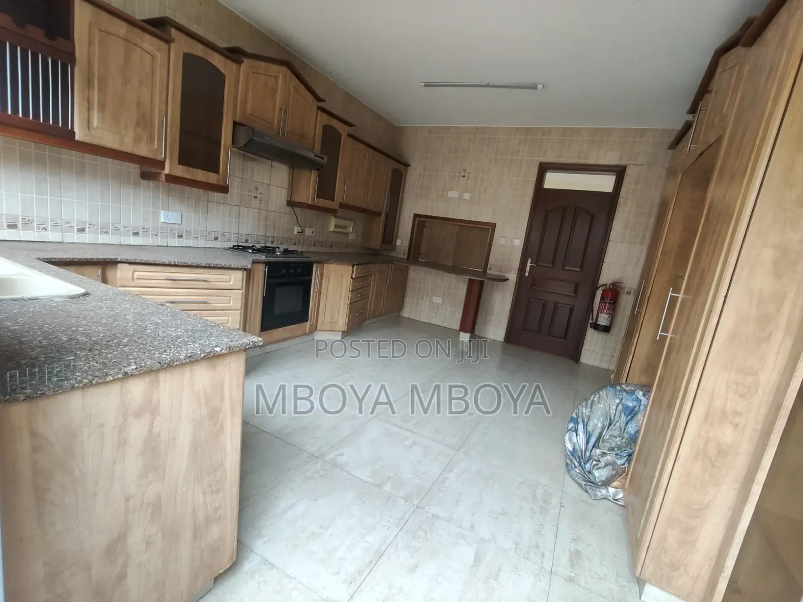 4bdrm Townhouse / Terrace in Spring Valley for rent
