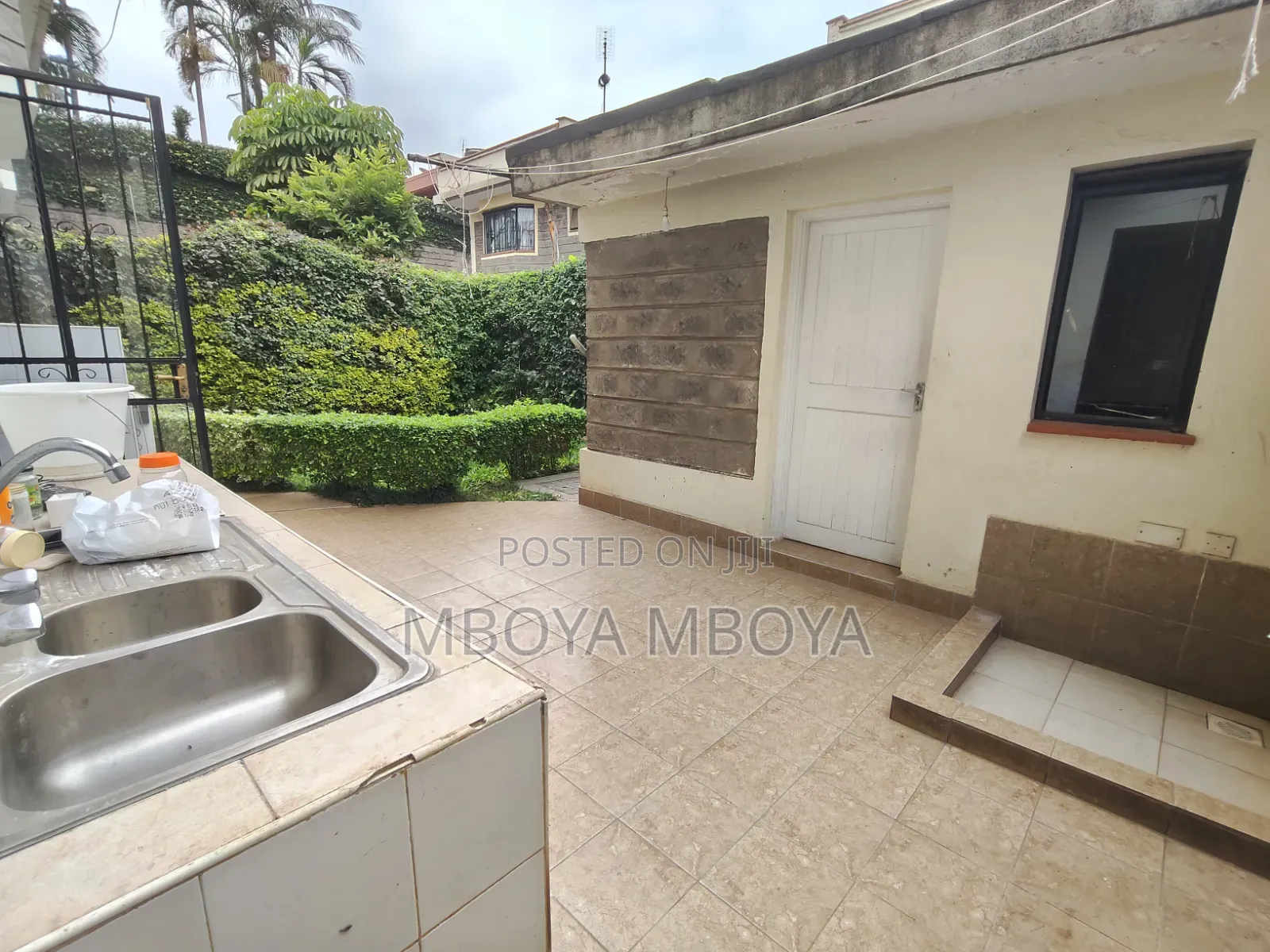 4bdrm Townhouse / Terrace in Spring Valley for rent