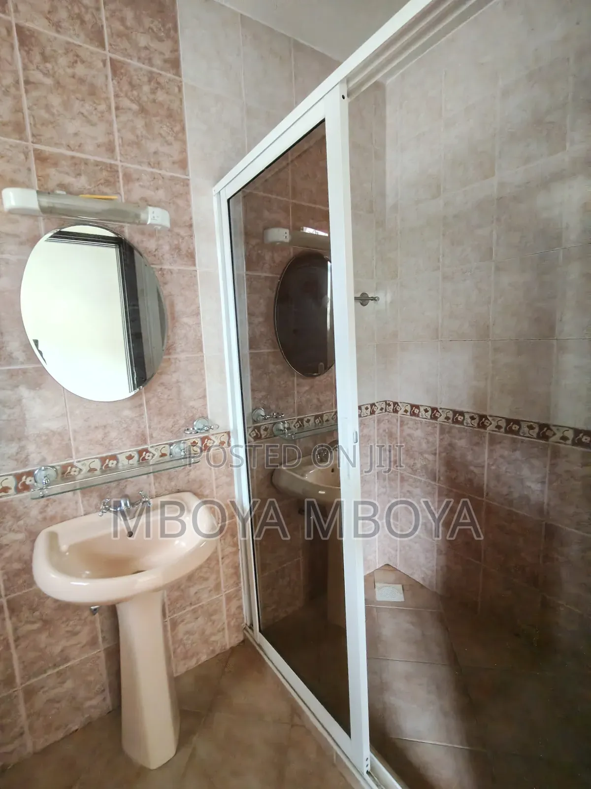 4bdrm Townhouse / Terrace in Spring Valley for rent