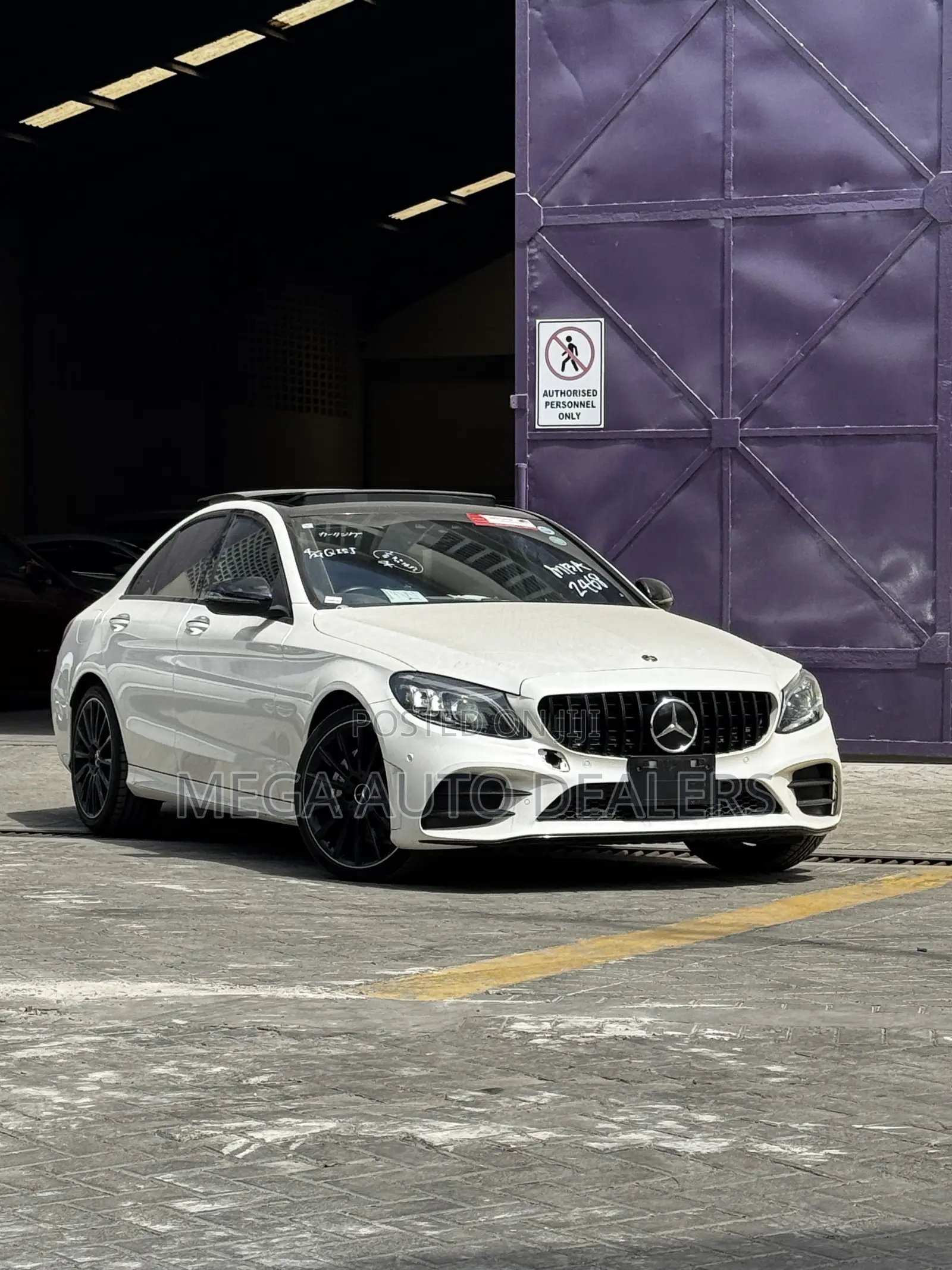 Mercedes-Benz C200 2019 White