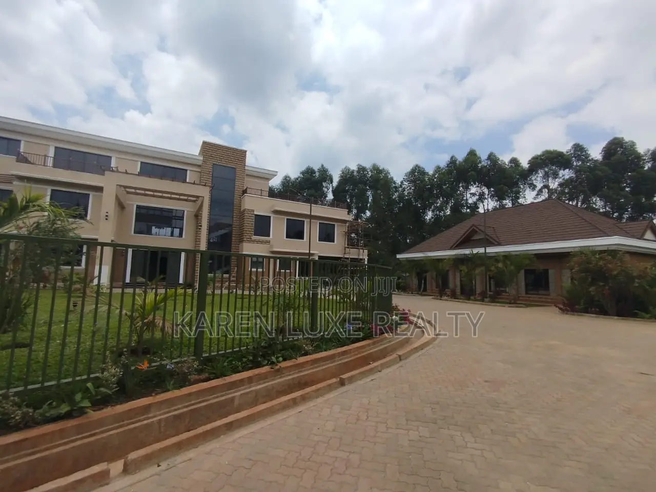7bdrm Villa in Karen for rent