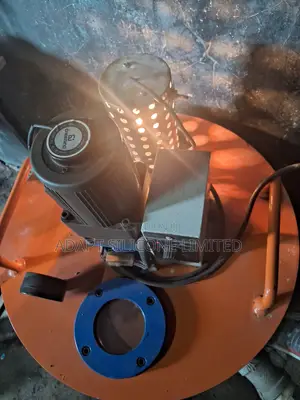 Vacuum Pump and Barrel 15L