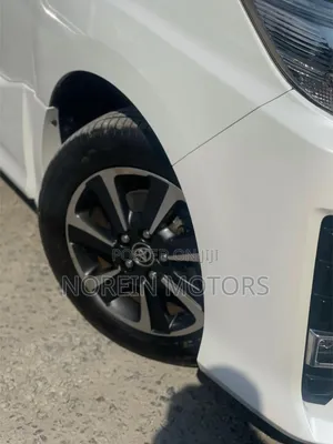 Toyota Noah 2019 White