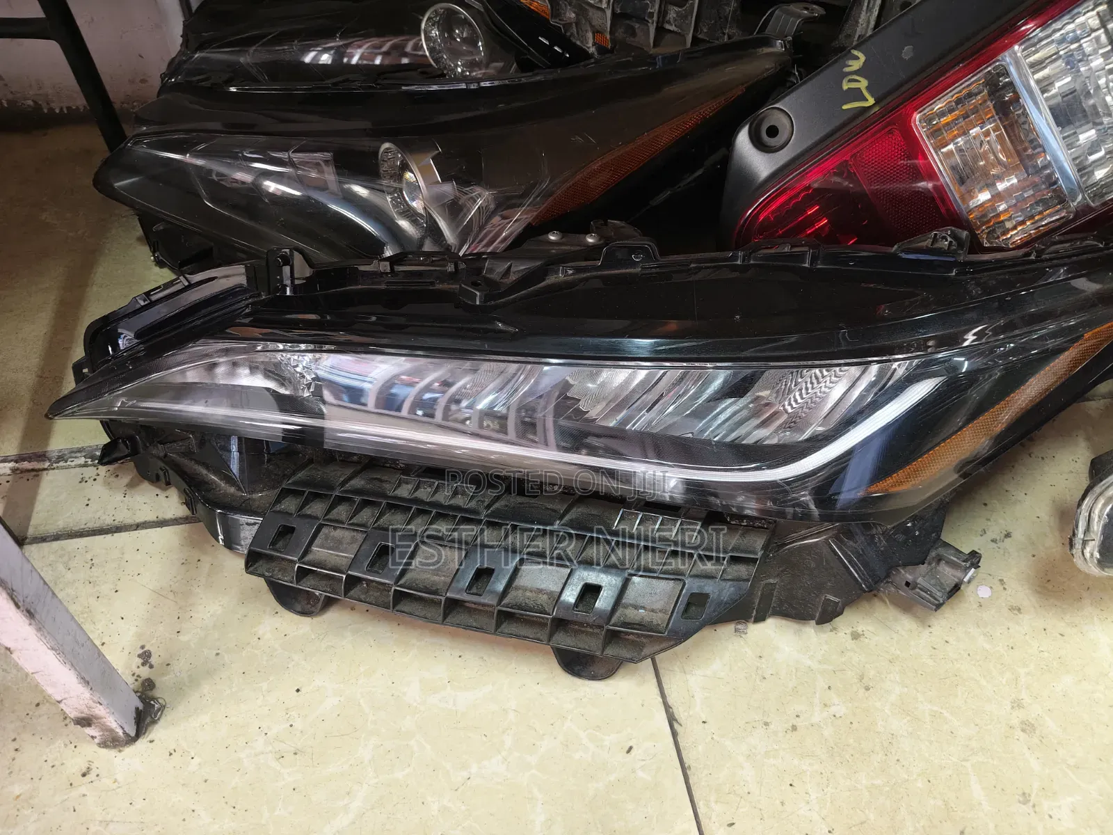 Honda Vezel 2018/2019 Headlights