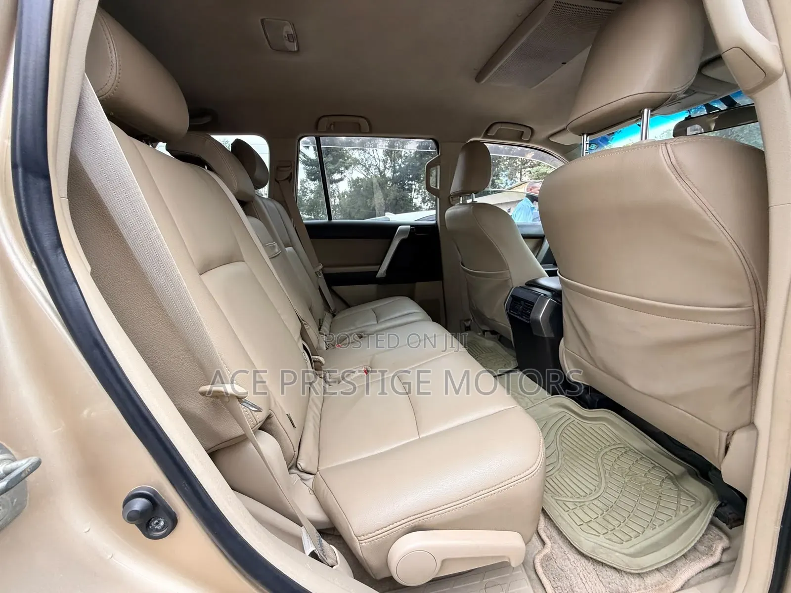 Toyota Land Cruiser Prado 2011 Gold
