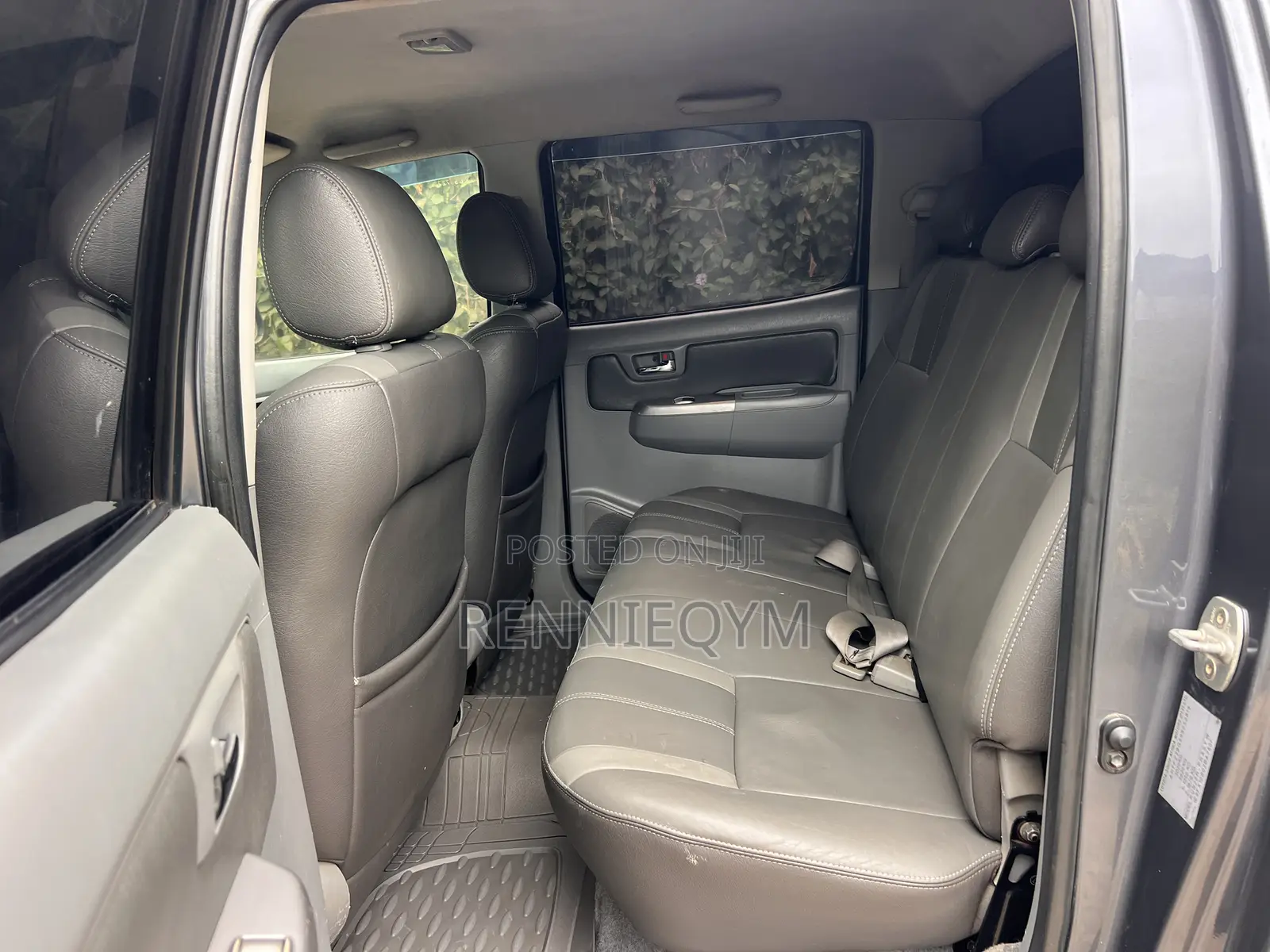 Toyota Hilux 3.0 D-4D 4x4 2012 Gray