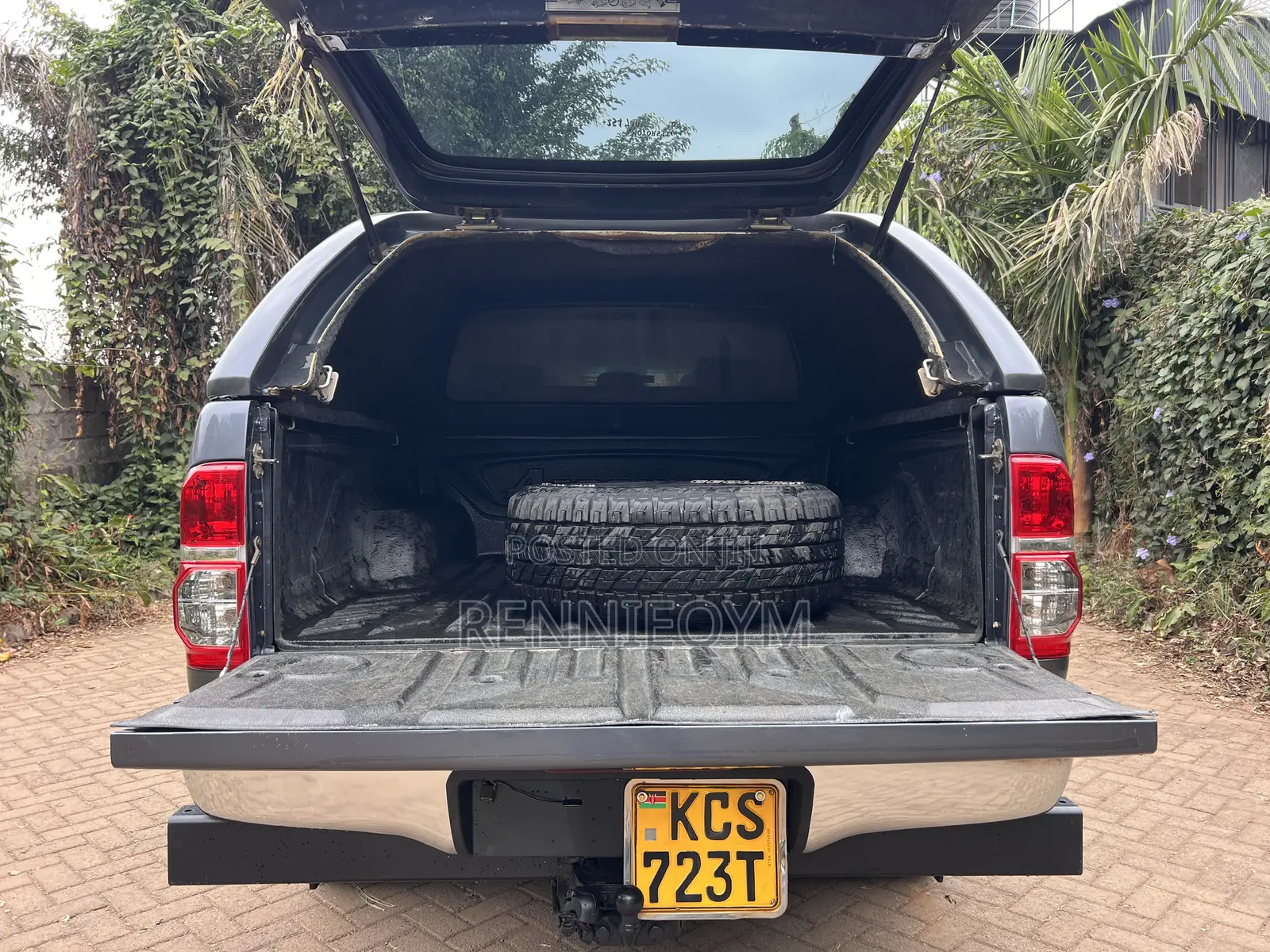 Toyota Hilux 3.0 D-4D 4x4 2012 Gray