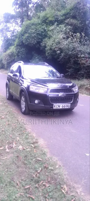Chevrolet Captiva 2010 Black
