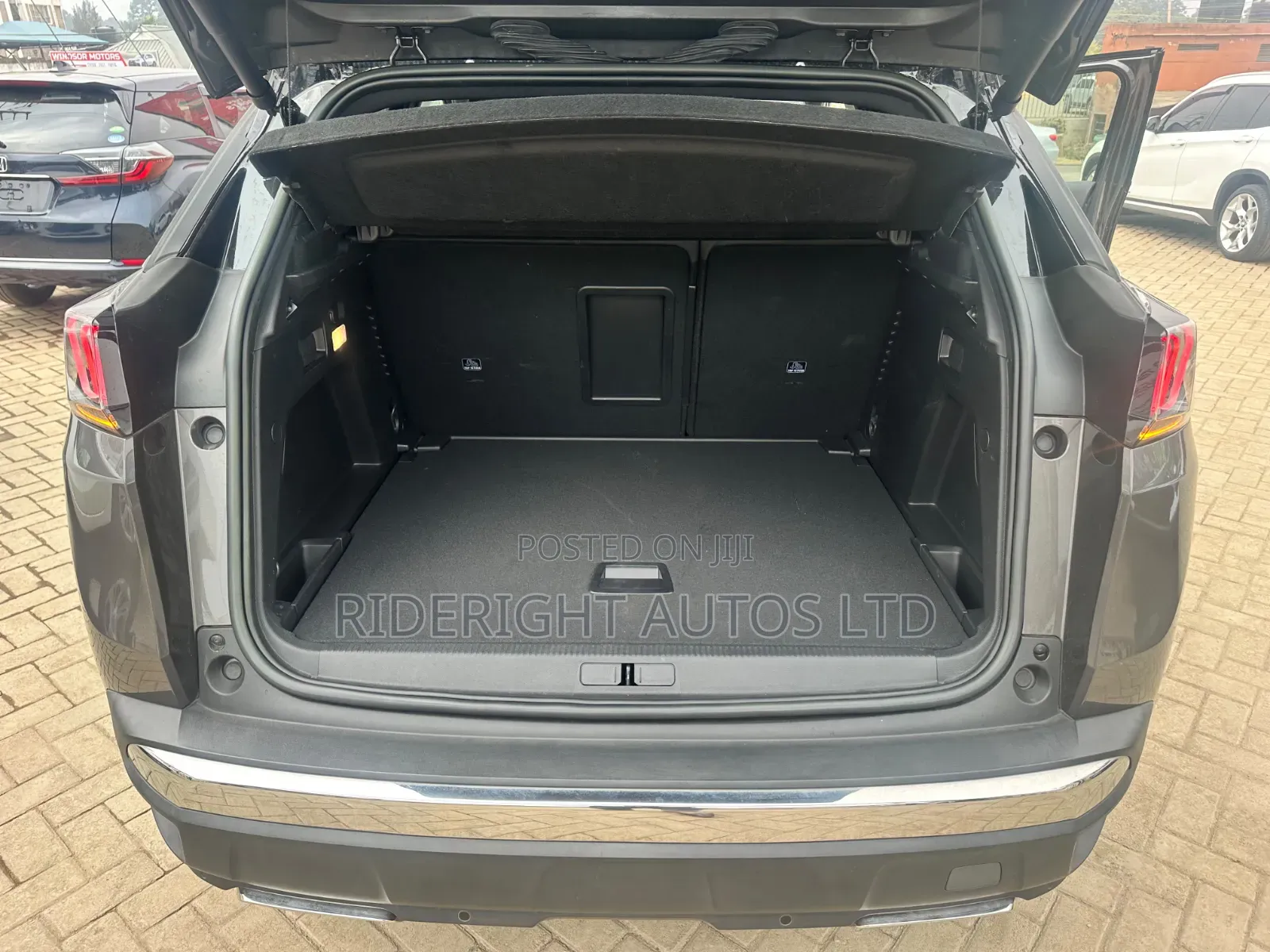 Peugeot 3008 2022 Gray