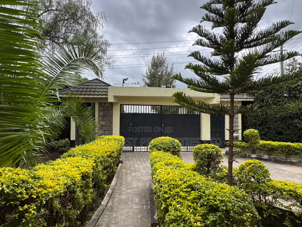 4bdrm Mansion in Milimani, Kitengela for sale