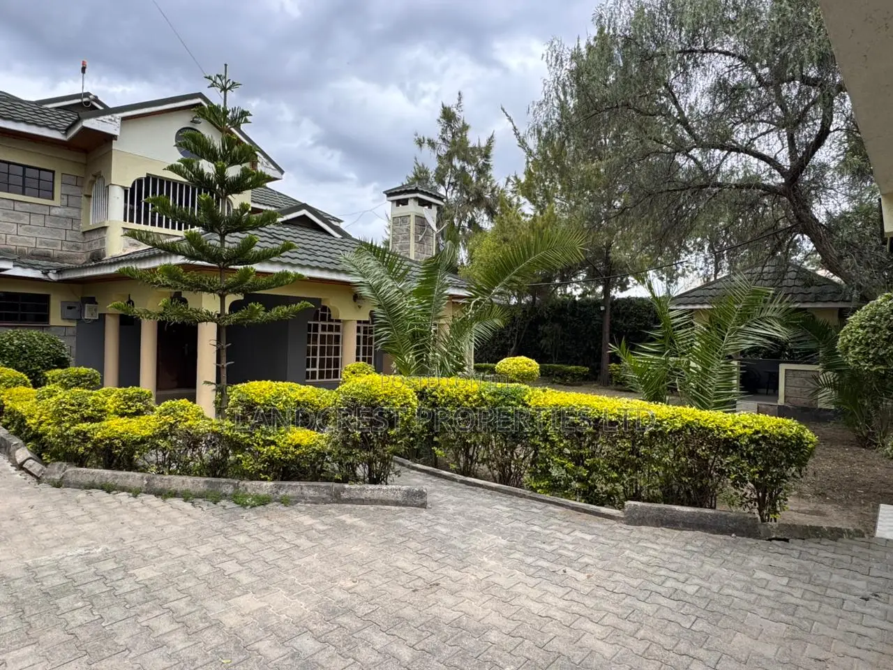 4bdrm Mansion in Milimani, Kitengela for sale