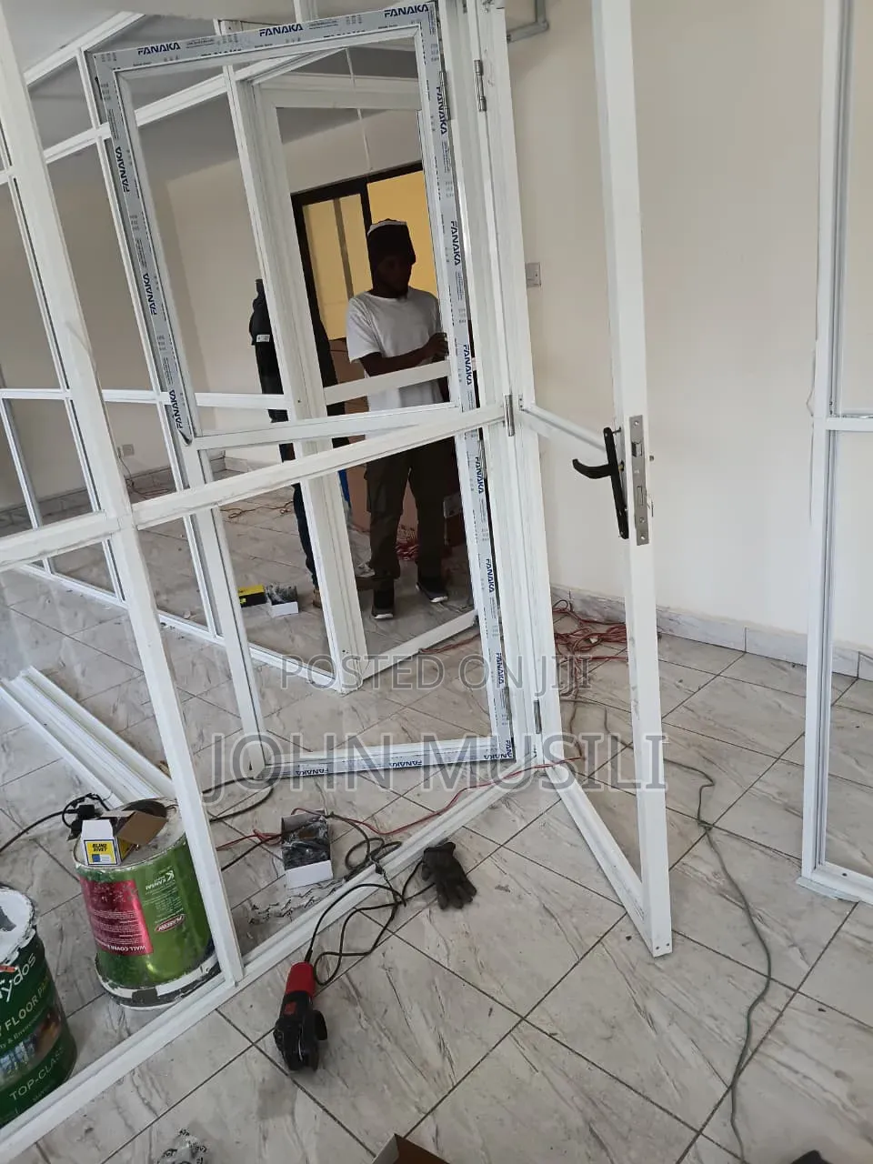 Curtain Wall /Aluminum Sliding Windows/ Office Partitioning