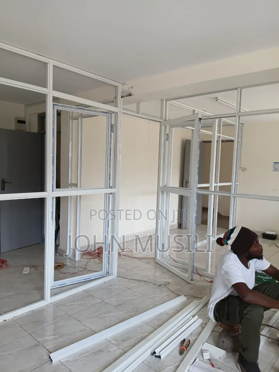 Curtain Wall /Aluminum Sliding Windows/ Office Partitioning