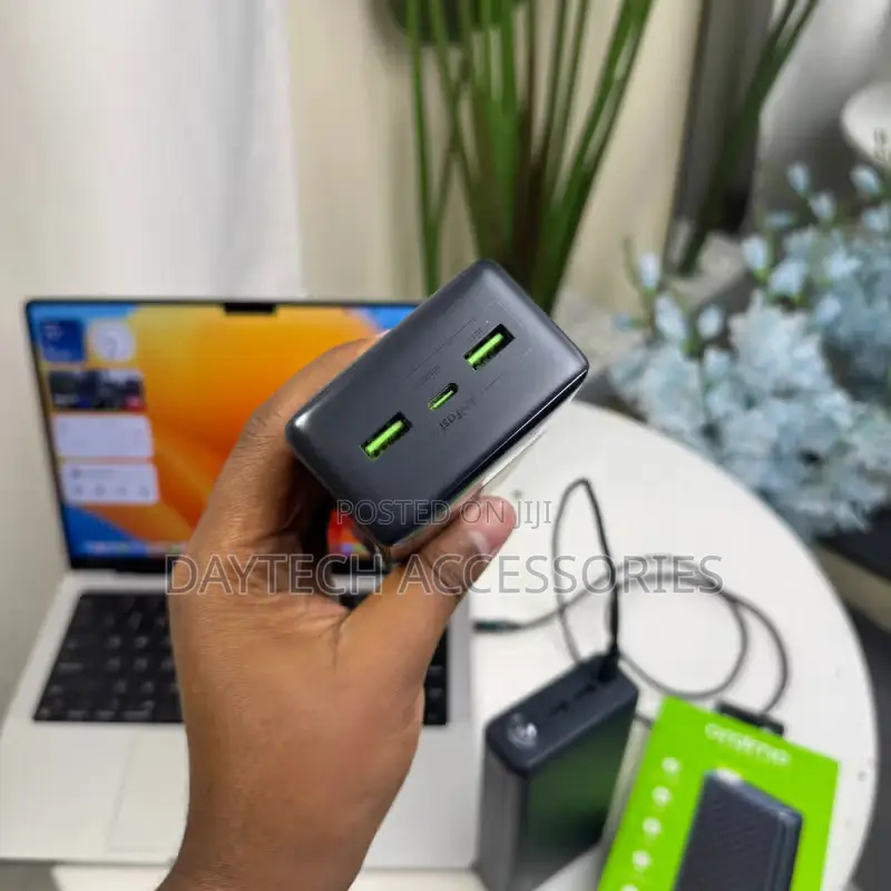 Oraimo PowerNova QF1 27000mAh 22.5W Fast Charging Powerbank in Black