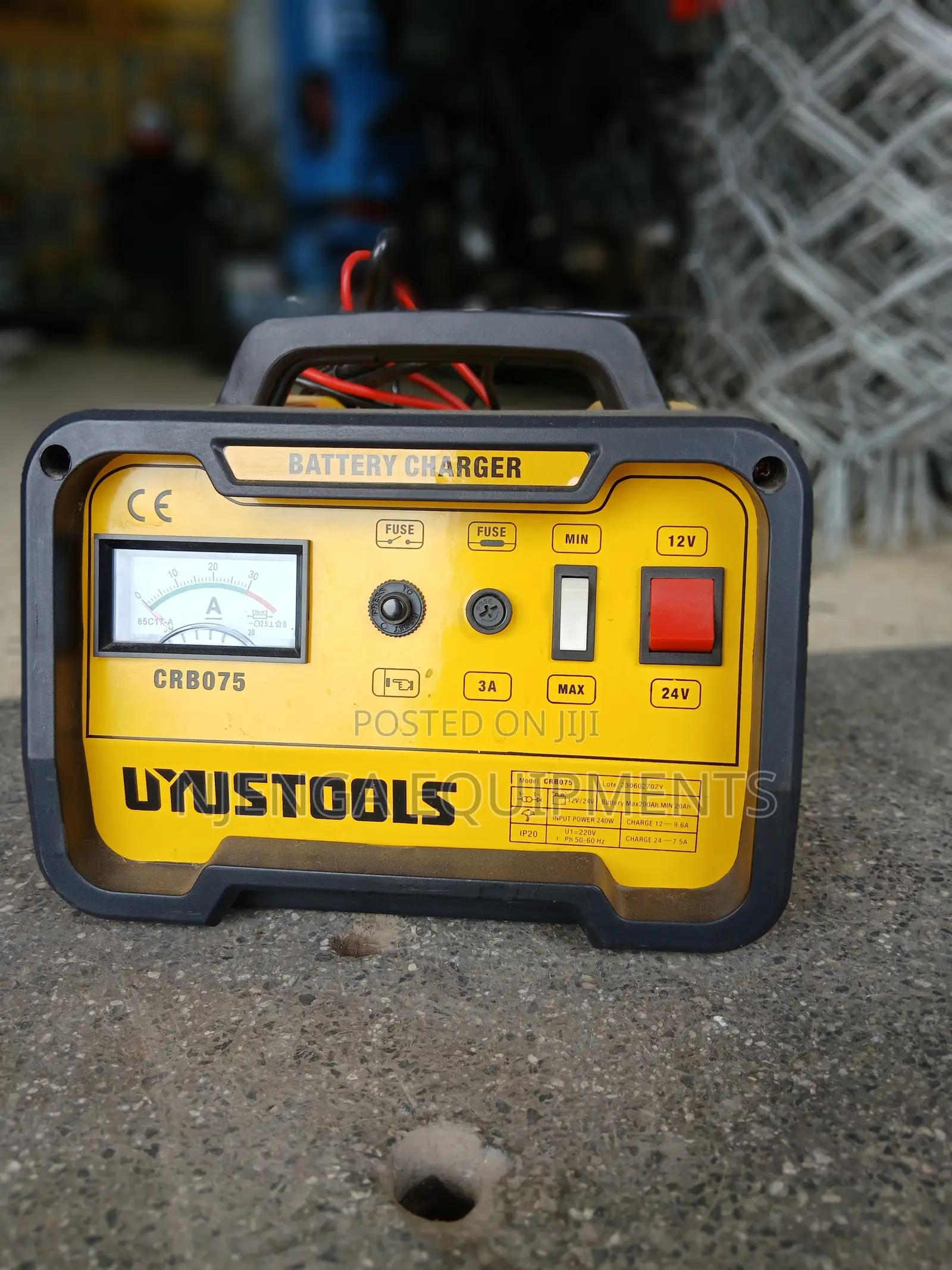 Uyustools 12V / 24V Portable Car Truck Battery Charger(20Ah – 200Ah)