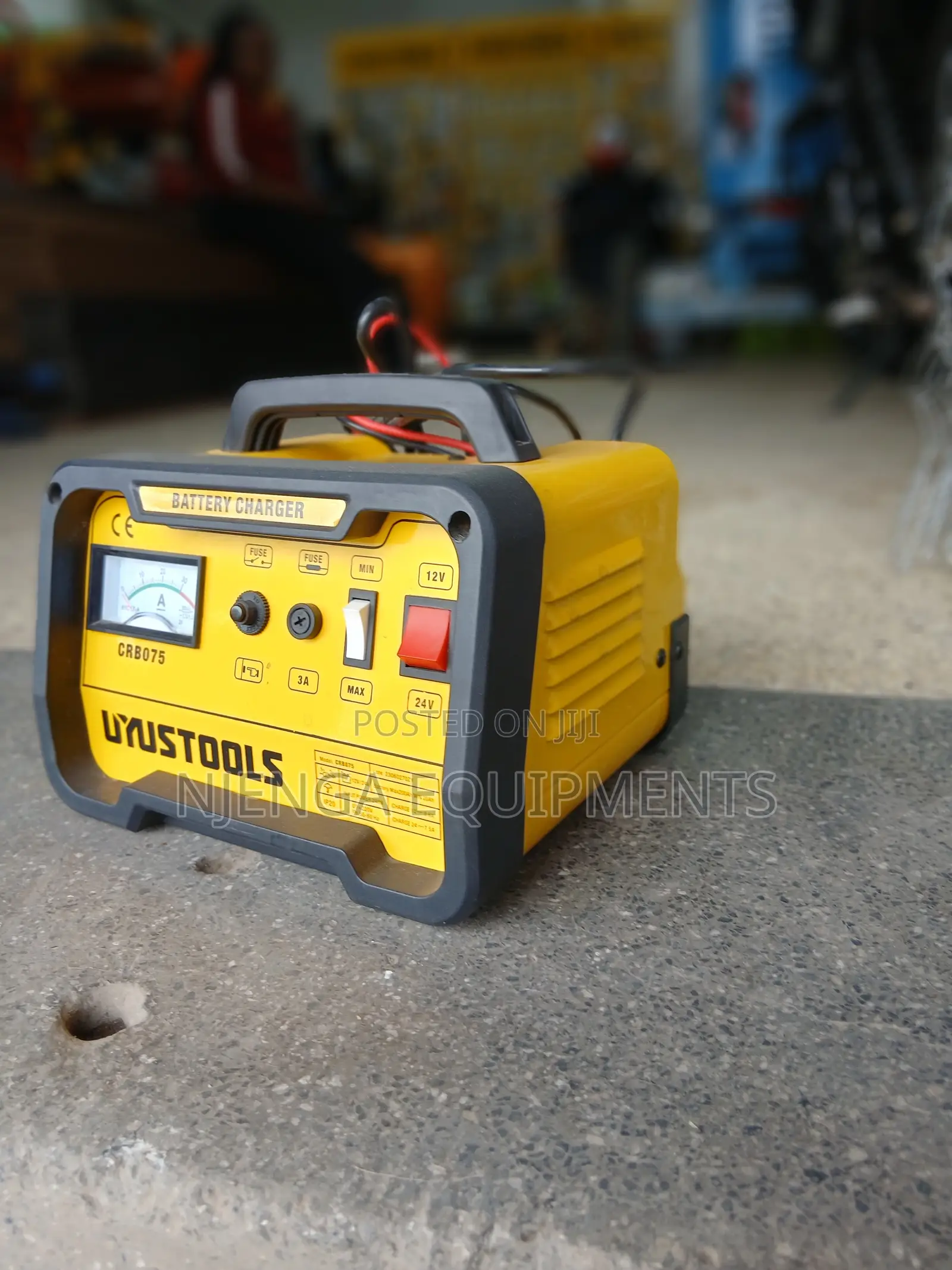 Uyustools 12V / 24V Portable Car Truck Battery Charger(20Ah – 200Ah)