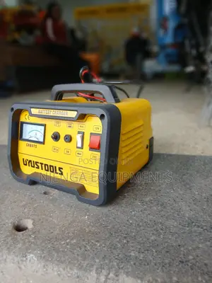 Uyustools 12V / 24V Portable Car Truck Battery Charger(20Ah – 200Ah)