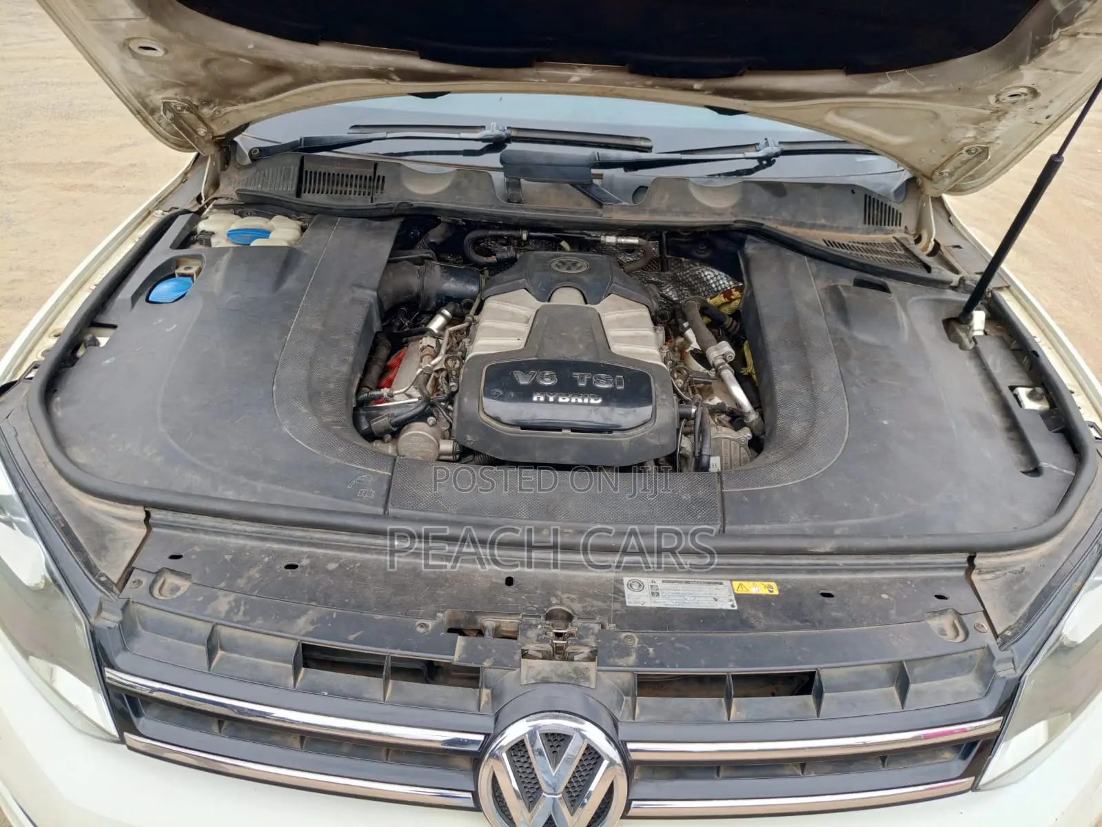 Volkswagen Touareg 2012 White
