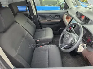 Toyota Tank 2019 Black