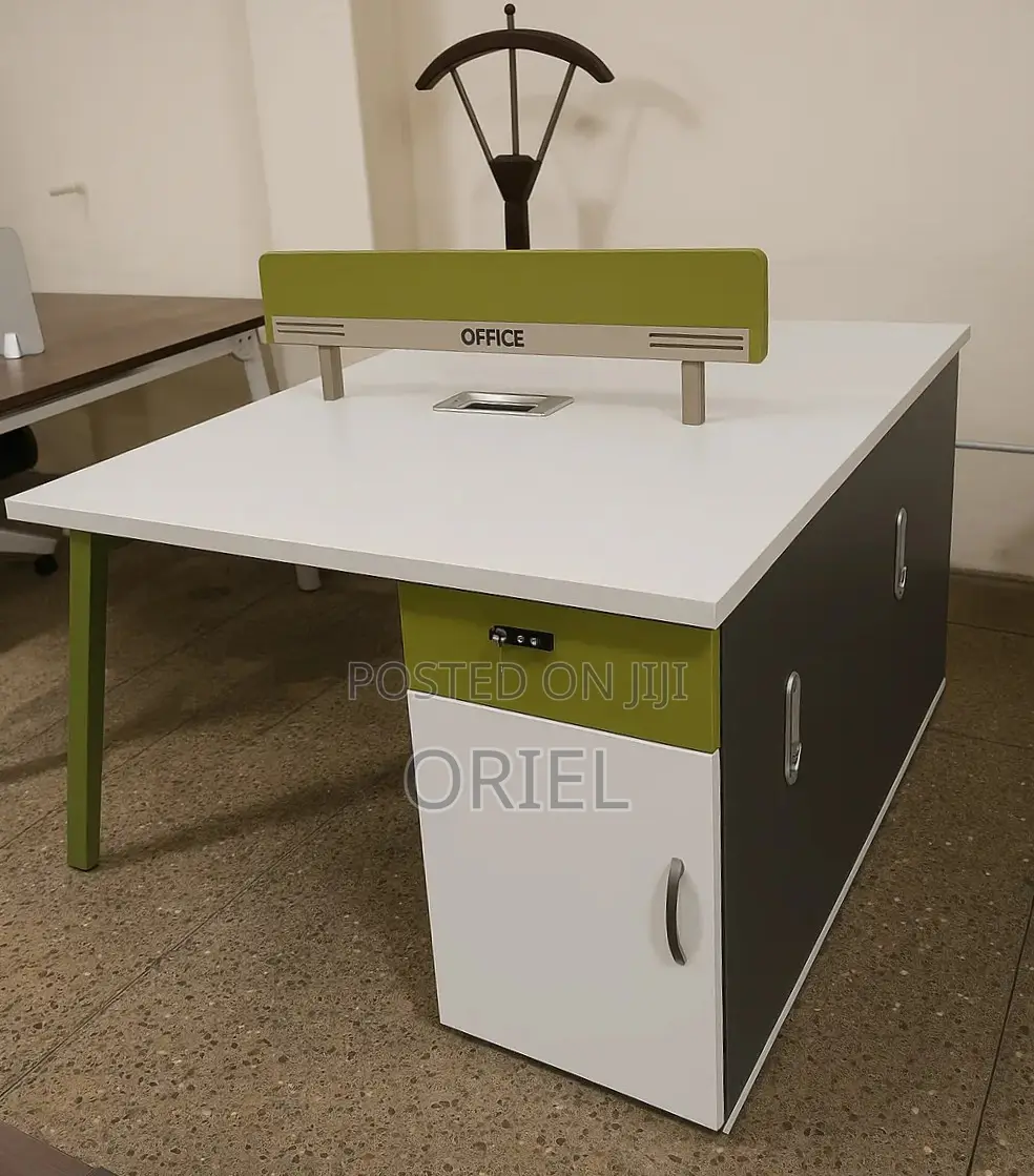 Office Workstation : 2-Person Office Workstation