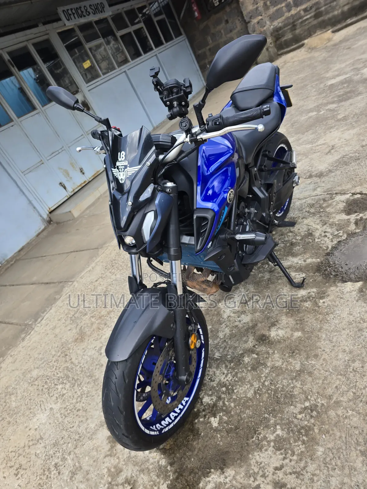 Yamaha 2022 Blue