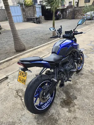 Yamaha 2022 Blue