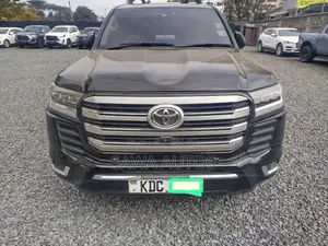 Toyota Land Cruiser 2015 Black