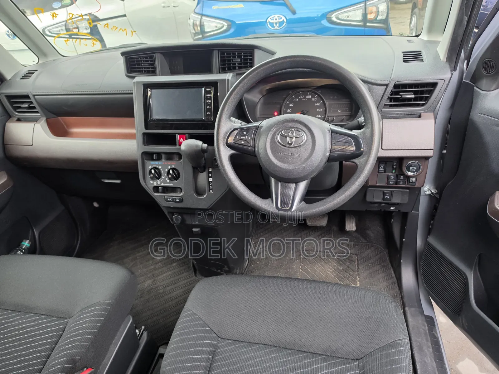 Toyota Tank 2019 Silver