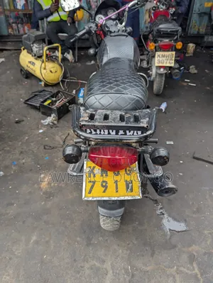 Bajaj Boxer 150 UG 2024 Black