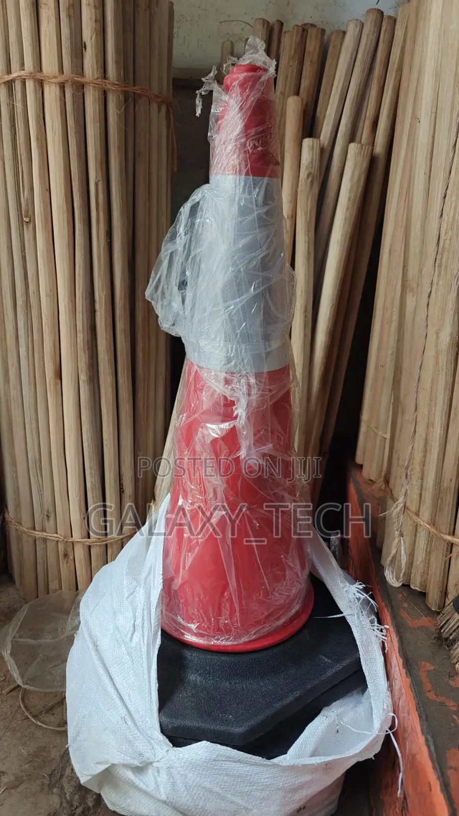 75cm Traffic Cones