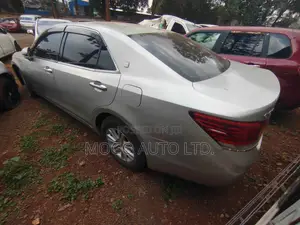Toyota Crown 2013 Silver