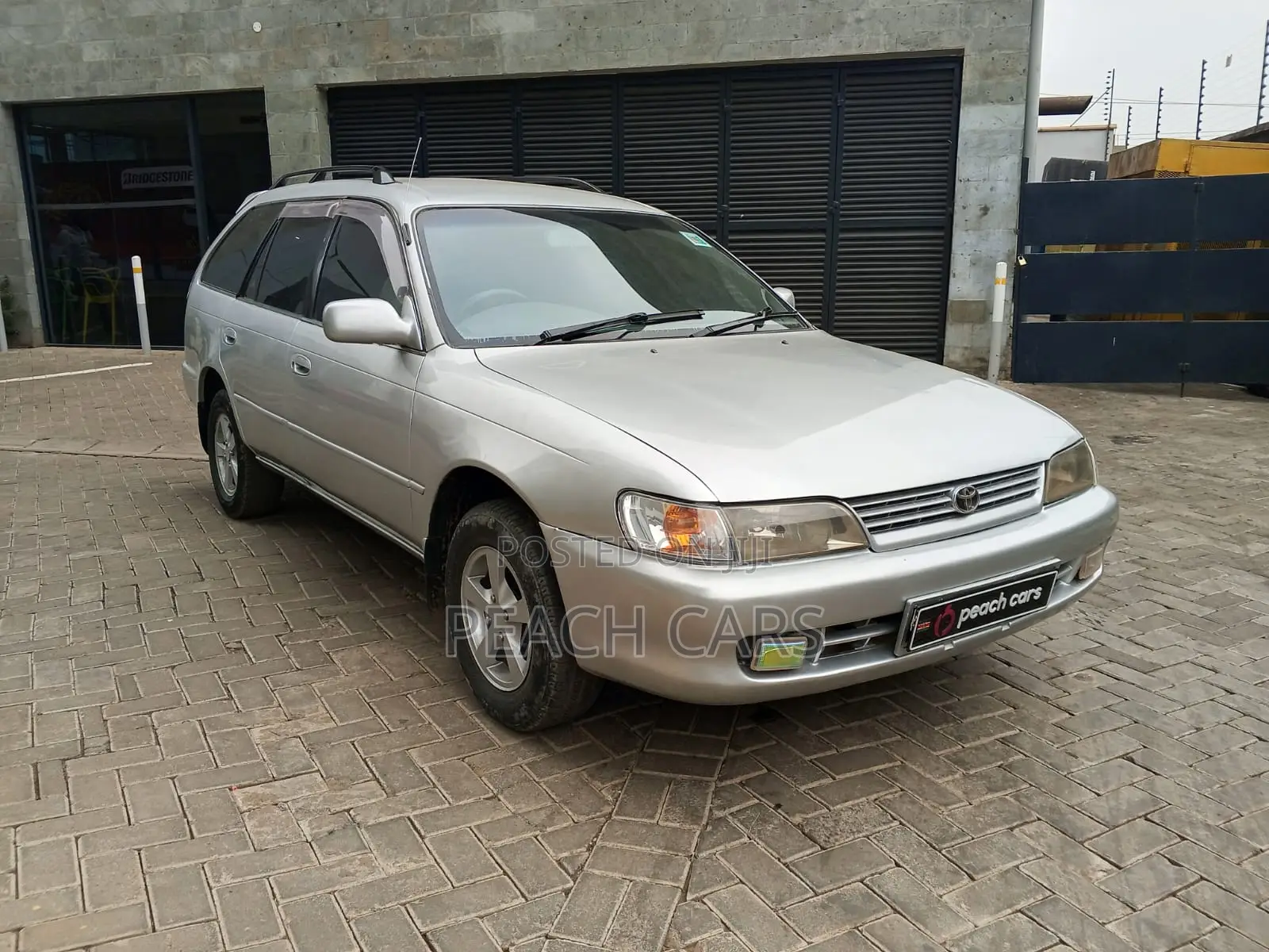 Toyota Corolla 1998 Silver