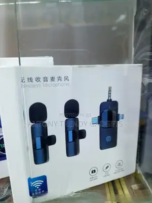 3-in-1 Dual Wireless Lavalier Microphone for iPhone Android