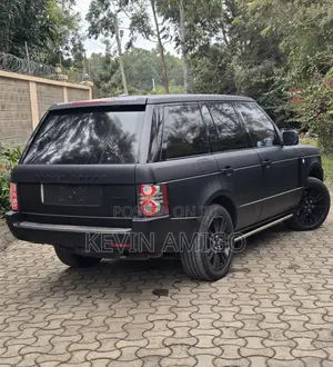Land Rover Range Rover Vogue 2010 Gray