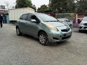 Toyota Vitz 2009 Green